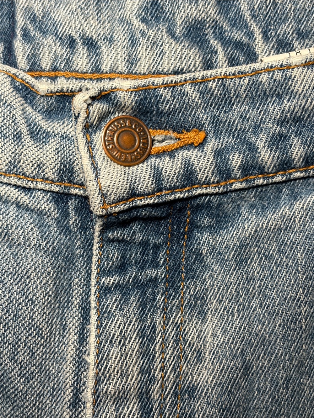 Vintage 1996 Levi’s 521 Tapered Fit Leg Size 18 Long Light Wash Made in USA VTG - Picture 5 of 16